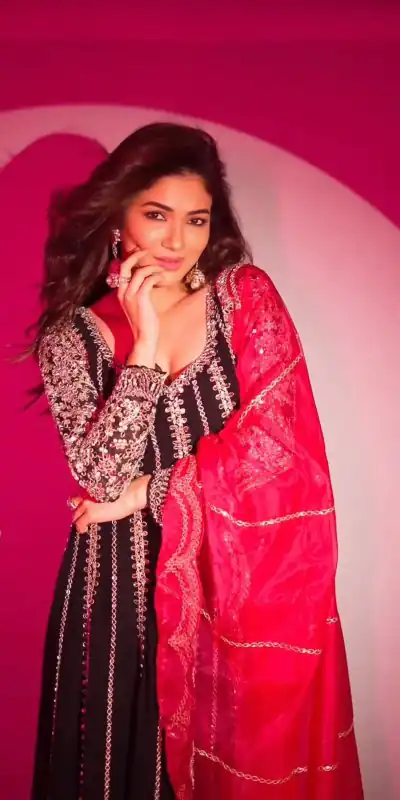 SSR 461 Black Color Chinon Silk Embroidery Sequence Salwar Suit Wedding, Party, Festive, Events Expected Delivery 4-6 Working Days @ 2249/- Only | Salwar suit, Casual Suits, Creative suits, Designer Suits, Party Wear Suits, Straight Suits