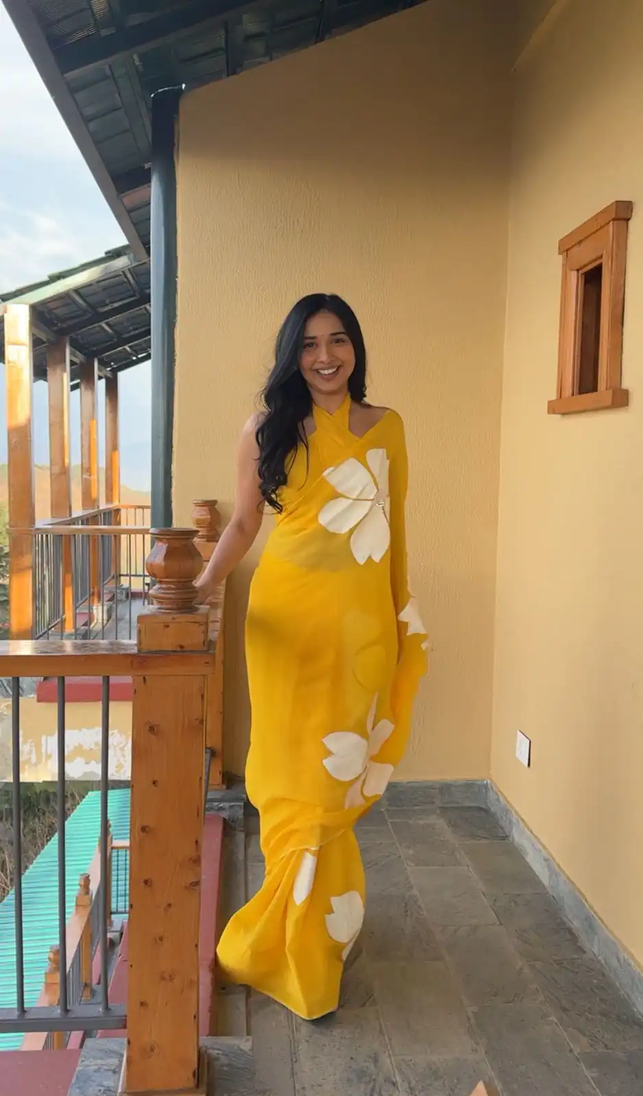 SC 264 Yellow Color Pure Soft Georgette Silk Design All Over Saree , Party Wear, Events, Festivals Expected Delivery 4-6 Working Days 1599/- | Designer Sarees, Sarees, Bollywood Sarees, Creative Sarees, Embroidered Sarees, Ethnic Saree, Modern Digital sarees, Party Wear Sarees