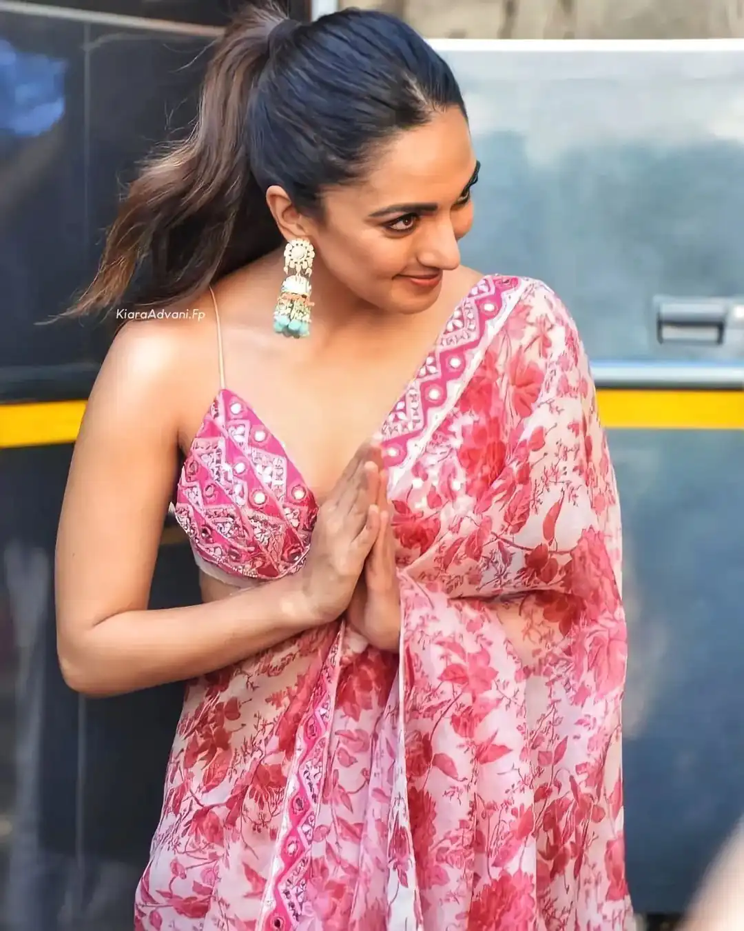 NT 209 Pink Color Georgette Embroidery Thread Mirror Saree Events Casual Wedding Festive . Expected Delivery 4-6 Working Days @1599/- | Designer Sarees, Embroidered Sarees, Sarees, Bollywood Sarees, Creative Sarees, Ethnic Saree, Modern Digital sarees, Party Wear Sarees