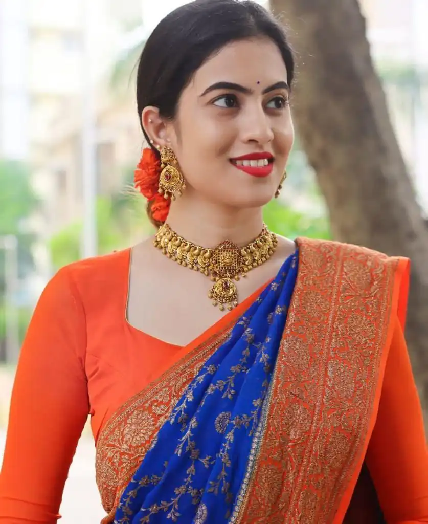 ES 8153 Blue Color Soft Lichi Silk Beautiful Design Work Saree Casual, Wedding, Party, Festive, Events Etc. Expected Delivery 4-6 Working Days @1499/- | Designer Sarees, Embroidered Sarees, Sarees, Bollywood Sarees, Creative Sarees, Ethnic Saree, Modern Digital sarees, Party Wear Sarees