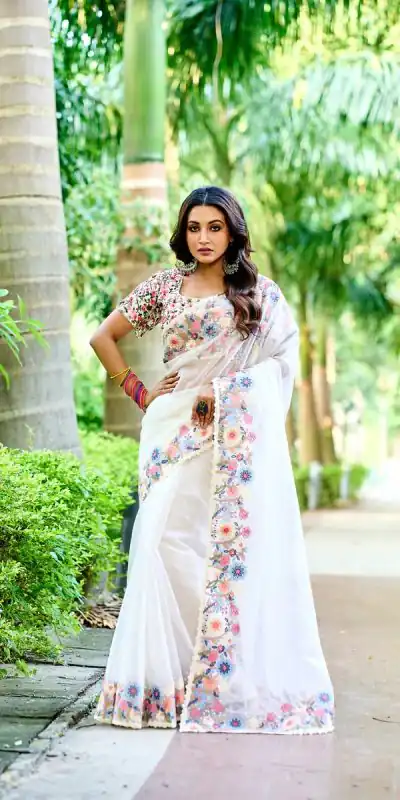BT 3086 White Color Organza Silk Embroidery Thread Work Saree Events Casual, Wedding, Festive, Events Etc. Expected Delivery  4-6 Working Days @1999/- | Designer Sarees, Sarees, Bollywood Sarees, Creative Sarees, Embroidered Sarees, Ethnic Saree, Modern Digital sarees, Party Wear Sarees