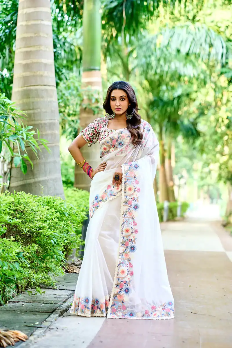 BT 3086 White Color Organza Silk Embroidery Thread Work Saree Events Casual, Wedding, Festive, Events Etc. Expected Delivery  4-6 Working Days @1999/- | Designer Sarees, Sarees, Bollywood Sarees, Creative Sarees, Embroidered Sarees, Ethnic Saree, Modern Digital sarees, Party Wear Sarees
