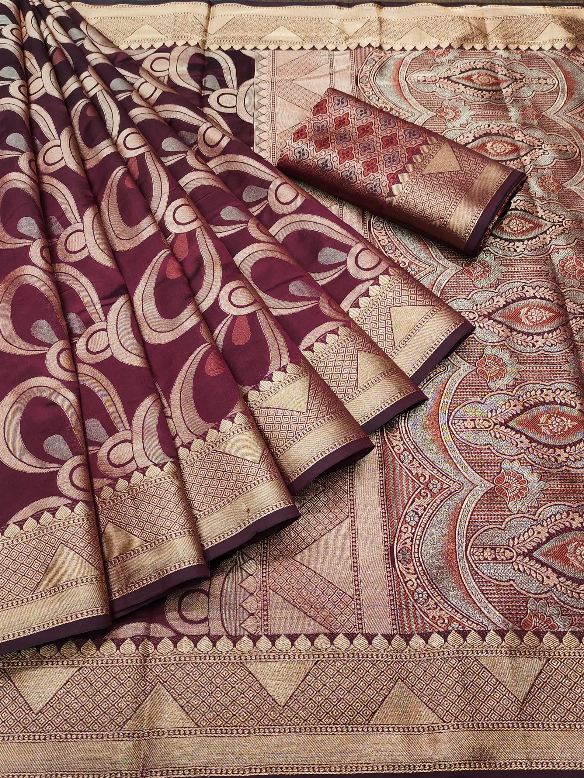 MB 3278 Maroon Color Soft Lichi Silk Beautiful Cooper Zari Saree Casual, Wedding, Party, Festival, Events, Etc. Expected Delivery 4-6 Working Days @1699/- | Designer Sarees, Sarees, Bollywood Sarees, Creative Sarees, Embroidered Sarees, Ethnic Saree, Modern Digital sarees, Party Wear Sarees