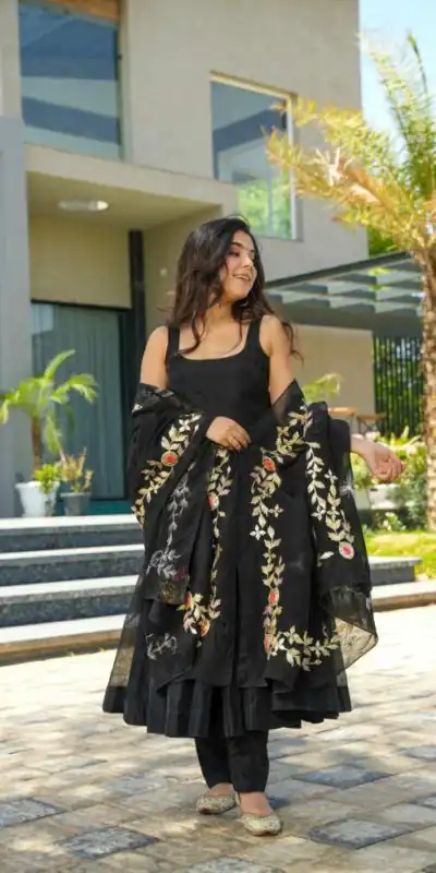 RTC 5710 Black Color Chinon silk Thread Sequence Salwar Suit Wedding, Party, Festive, Events Etc. Expected Delivery 4-6 Working Days @2299/- | Salwar suit, Casual Suits, Creative suits, Designer Suits, Palazzo Suits, Party Wear Suits, Patiala Suits, Straight Suits