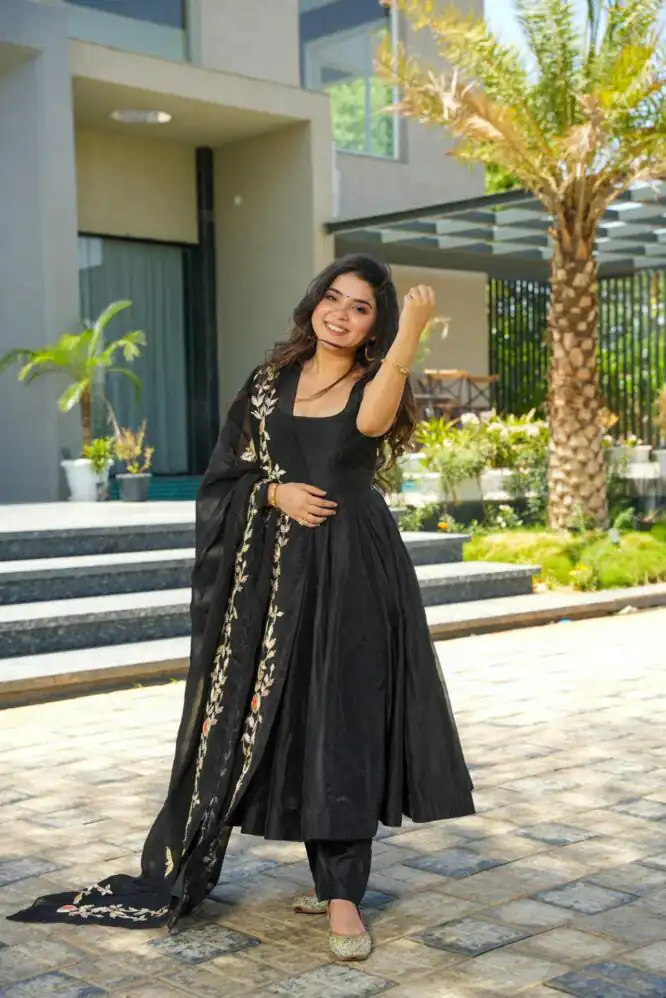 RTC 5710 Black Color Chinon silk Thread Sequence Salwar Suit Wedding, Party, Festive, Events Etc. Expected Delivery 4-6 Working Days @2299/- | Salwar suit, Casual Suits, Creative suits, Designer Suits, Palazzo Suits, Party Wear Suits, Patiala Suits, Straight Suits