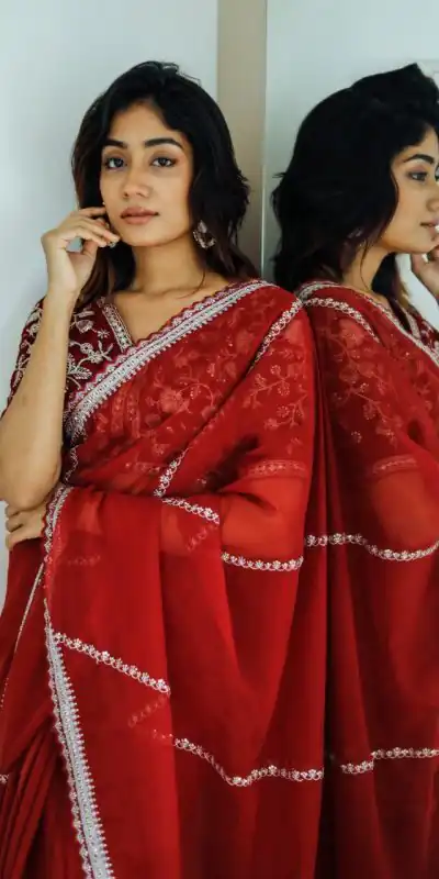 AC CADBURY Red Color Pure Soft Organza Zari Sequence Saree Casual, Wedding, Festive, Events Expected Delivery 4-6 Working Days @1949/- | Designer Sarees, Sarees, Bollywood Sarees, Creative Sarees, Embroidered Sarees, Ethnic Saree, Modern Digital sarees, Party Wear Sarees