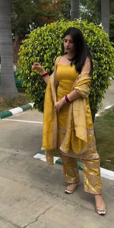 VLM 191 Yellow color Georgette Embroidery Digital Print Salwar Suit Casual, Wedding, Party, Festive, Events . Expected Delivery  4-6 Working Days @1999/- | Jump Suits, Salwar suit, Casual Suits, Creative suits, Designer Suits, Palazzo Suits, Party Wear Suits, Patiala Suits, Straight Suits