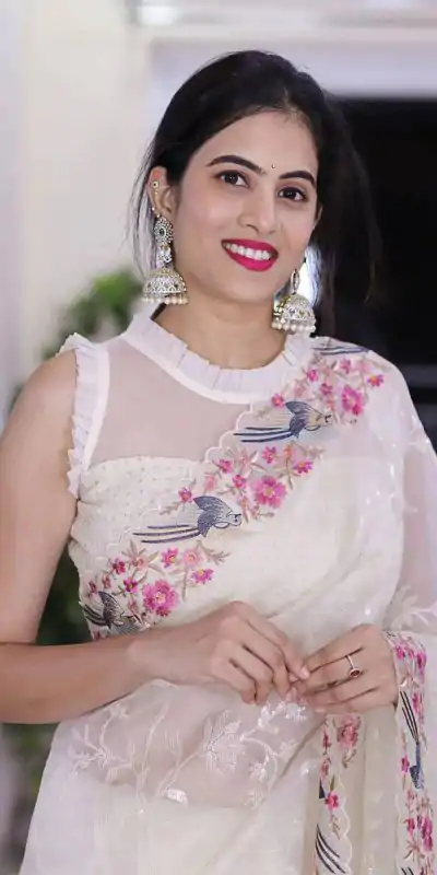 ST 455 White Color Georgette Cotton Thread Embroidery Saree Casual, Wedding, Party, Festive, Events Etc. Expected Delivery 4-6 Working Days @1949/- | Designer Sarees, Sarees, Bollywood Sarees, Creative Sarees, Embroidered Sarees, Ethnic Saree, Modern Digital sarees, Party Wear Sarees