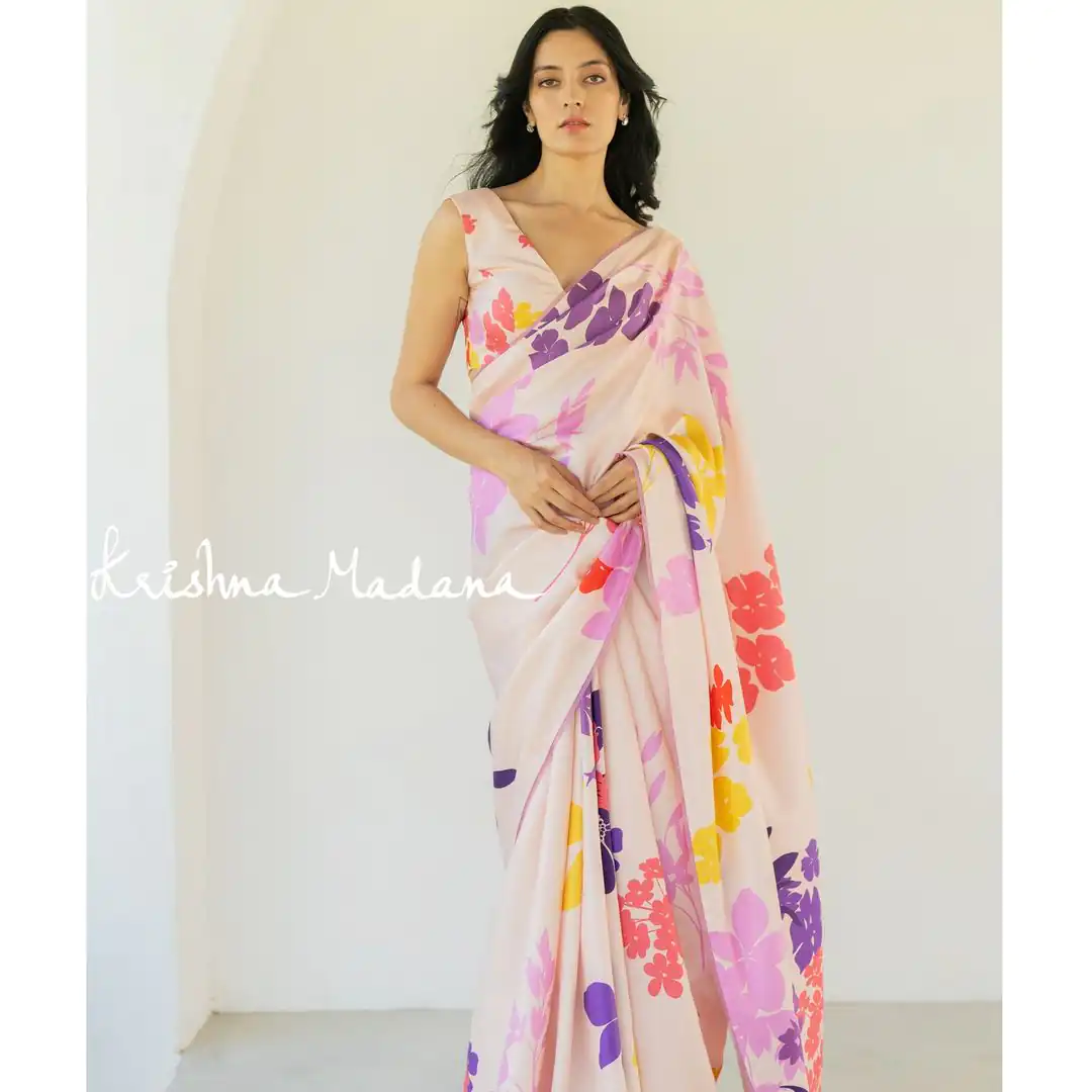  JM Krishna Madana2 Cream Pink Color Satin Silk Blouse Digital Print Saree, Party Wear, Events, Festivals Expected Delivery 4-6 Working Days 1549/- | Designer Sarees, Sarees, Bollywood Sarees, Creative Sarees, Embroidered Sarees, Ethnic Saree, Modern Digital sarees, Party Wear Sarees