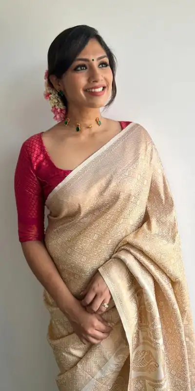 DDF Cream Color Soft Lichi Silk Ordinary Design Rich Pallu Saree Casual, Party Wear, Events, Festivals Etc. Expected Delivery 4-6 Working Days 1399/ | Designer Sarees, Sarees, Bollywood Sarees, Creative Sarees, Embroidered Sarees, Ethnic Saree, Modern Digital sarees, Party Wear Sarees