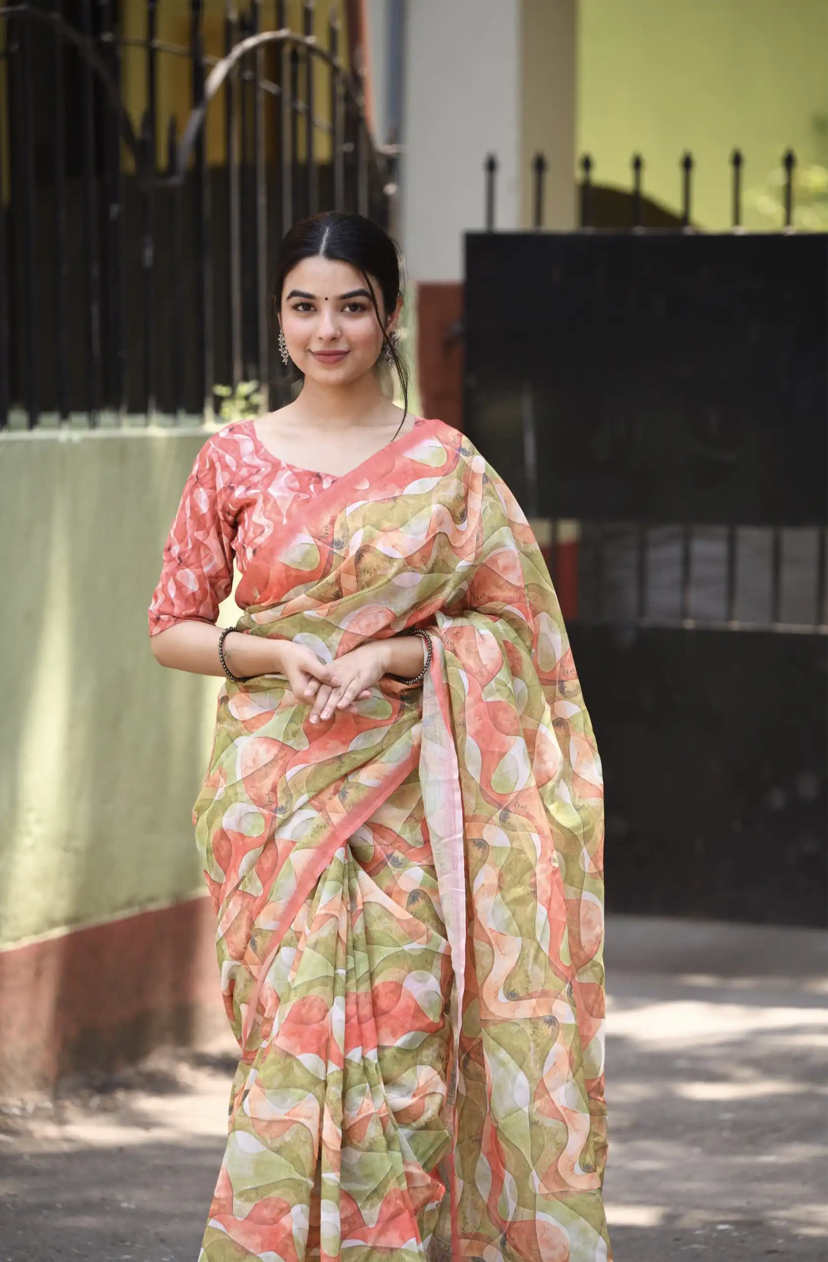 Veechis 111 Pista Green Color Linen Beautiful Digital Printed Work Saree Casual, Party Festive, Events. Expected Delivery 4-6 Working Days @1549/- | Designer Sarees, Sarees, Bollywood Sarees, Creative Sarees, Embroidered Sarees, Modern Digital sarees, Party Wear Sarees