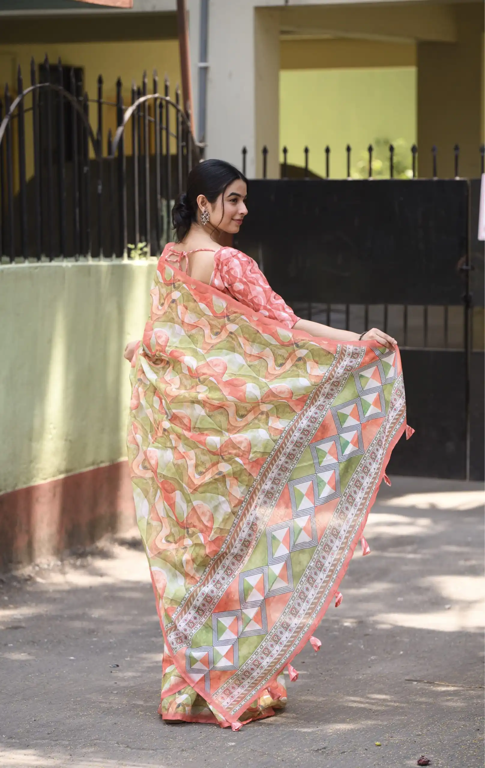 Veechis 111 Pista Green Color Linen Beautiful Digital Printed Work Saree Casual, Party Festive, Events. Expected Delivery 4-6 Working Days @1549/- | Designer Sarees, Sarees, Bollywood Sarees, Creative Sarees, Embroidered Sarees, Modern Digital sarees, Party Wear Sarees