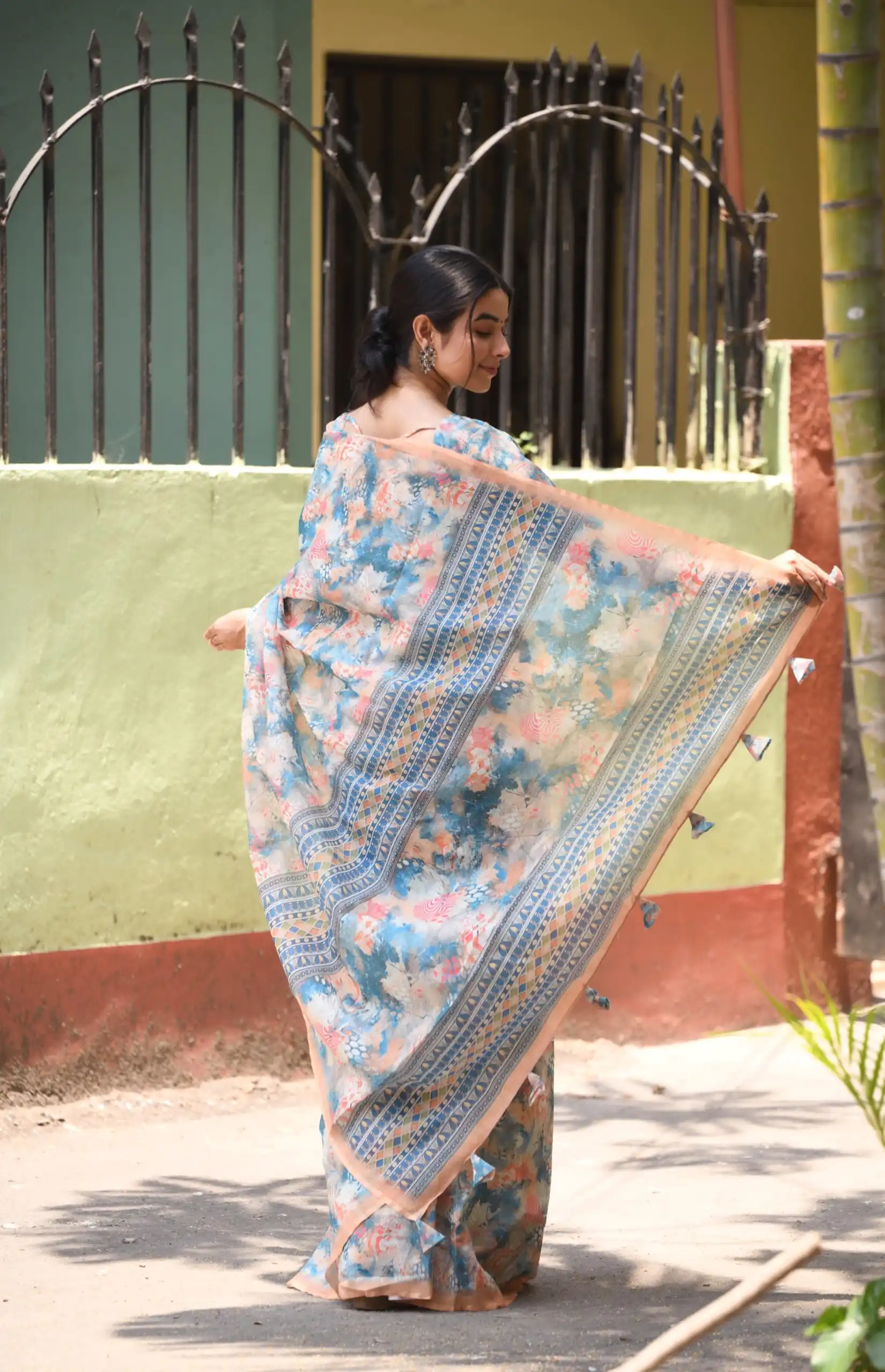 Veechis 111 Sky Blue Color Linen Beautiful Digital Printed Work Saree Casual, Party Festive, Events. Expected Delivery 4-6 Working Days @1549/- | Designer Sarees, Sarees, Bollywood Sarees, Creative Sarees, Embroidered Sarees, Modern Digital sarees, Party Wear Sarees
