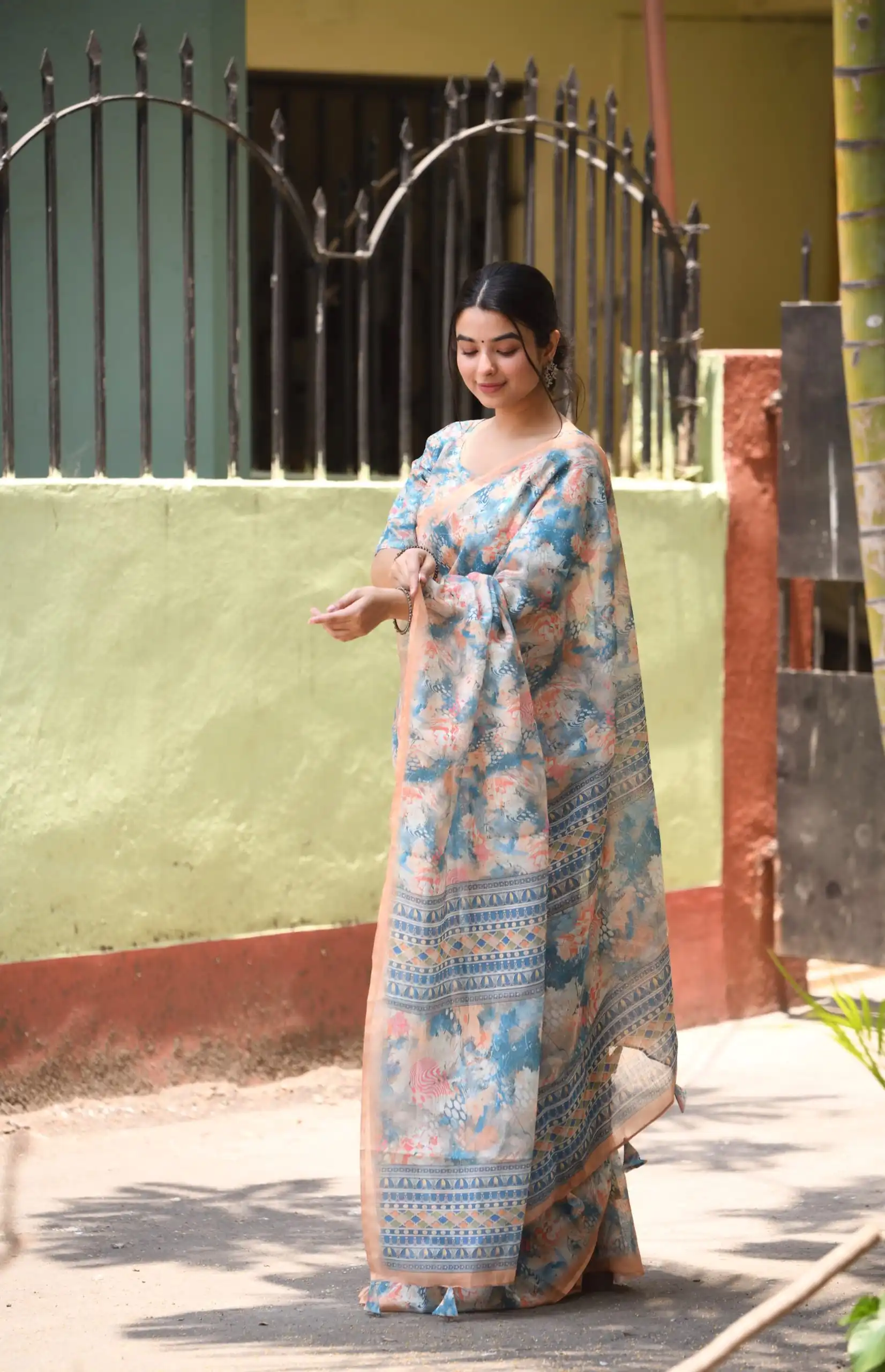 Veechis 111 Sky Blue Color Linen Beautiful Digital Printed Work Saree Casual, Party Festive, Events. Expected Delivery 4-6 Working Days @1549/- | Designer Sarees, Sarees, Bollywood Sarees, Creative Sarees, Embroidered Sarees, Modern Digital sarees, Party Wear Sarees