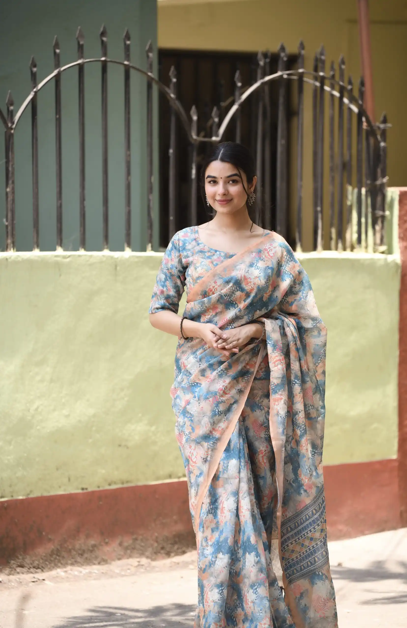 Veechis 111 Sky Blue Color Linen Beautiful Digital Printed Work Saree Casual, Party Festive, Events. Expected Delivery 4-6 Working Days @1549/- | Designer Sarees, Sarees, Bollywood Sarees, Creative Sarees, Embroidered Sarees, Modern Digital sarees, Party Wear Sarees