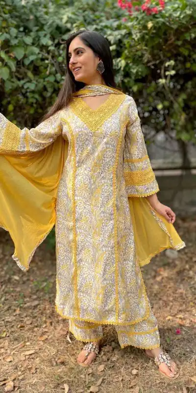 AD 158 Yellow  Color Maslin Digital Printed Diamond Salwar Suit Wedding, Party, Festive, Events Expected Delivery 4-6 Working Days @ 1899/- | Salwar suit, Casual Suits, Creative suits, Designer Suits, Palazzo Suits, Party Wear Suits, Patiala Suits, Straight Suits