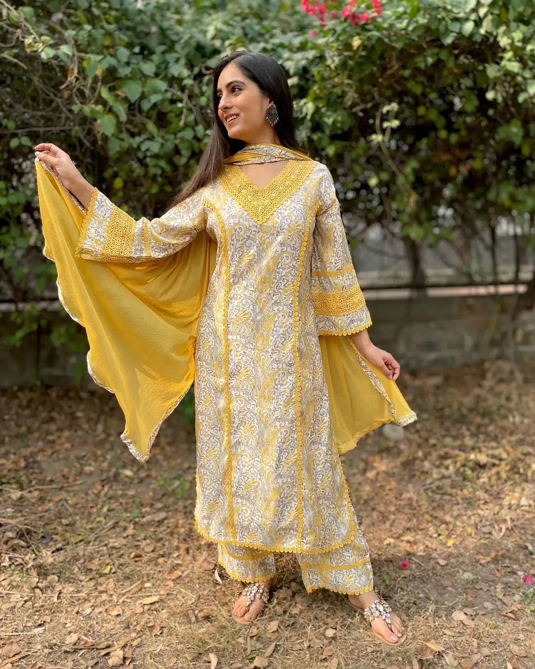 AD 158 Yellow  Color Maslin Digital Printed Diamond Salwar Suit Wedding, Party, Festive, Events Expected Delivery 4-6 Working Days @ 1899/- | Salwar suit, Casual Suits, Creative suits, Designer Suits, Palazzo Suits, Party Wear Suits, Patiala Suits, Straight Suits