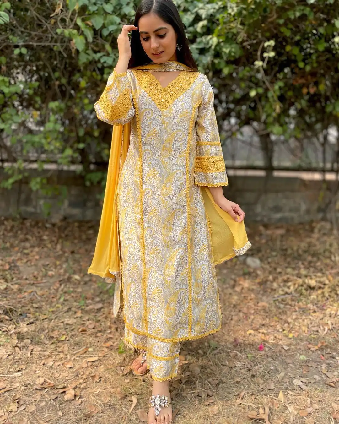 AD 158 Yellow  Color Maslin Digital Printed Diamond Salwar Suit Wedding, Party, Festive, Events Expected Delivery 4-6 Working Days @ 1899/- | Salwar suit, Casual Suits, Creative suits, Designer Suits, Palazzo Suits, Party Wear Suits, Patiala Suits, Straight Suits