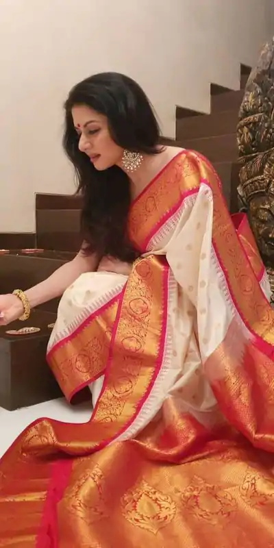 KP 4062 Cream Color Soft Lichi Silk Jacquard On All Over Saree Casual, Party Wear, Wedding, Events Etc. Expected Delivery 4-6 Working Days @1449/- | Designer Sarees, Embroidered Sarees, Sarees, Bollywood Sarees, Creative Sarees, Ethnic Saree, Modern Digital sarees, Party Wear Sarees