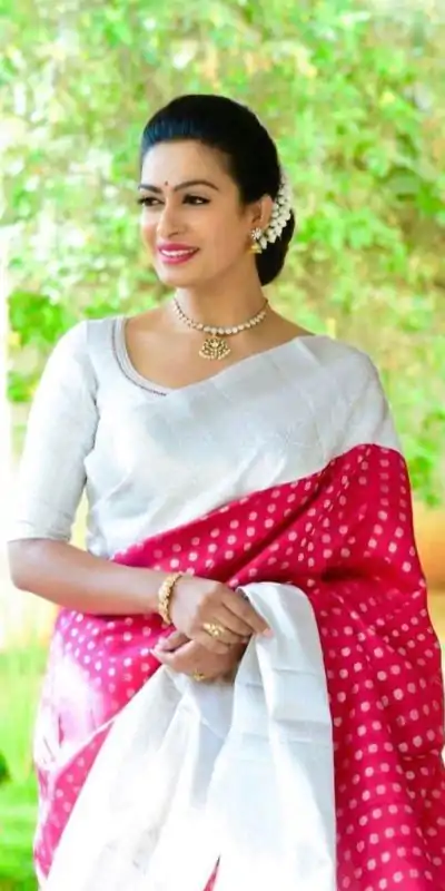 KP 4001 Pink Color Soft Lichi Silk Jacquard On All Over Saree Casual, Party Wear, Wedding, Events Etc. Expected Delivery 4-6 Working Days @1449/- | Designer Sarees, Sarees, Bollywood Sarees, Creative Sarees, Embroidered Sarees, Ethnic Saree, Modern Digital sarees, Party Wear Sarees