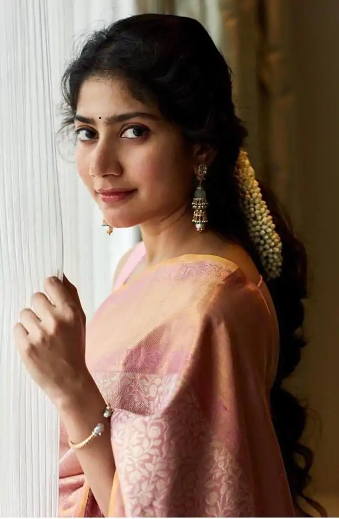 KP 4048 Peach Color Soft Lichi Silk Jacquard On All Over Saree Casual, Party Wear, Wedding, Events Etc. Expected Delivery 4-6 Working Days @1449/- | Designer Sarees, Sarees, Bollywood Sarees, Creative Sarees, Embroidered Sarees, Ethnic Saree, Modern Digital sarees, Party Wear Sarees
