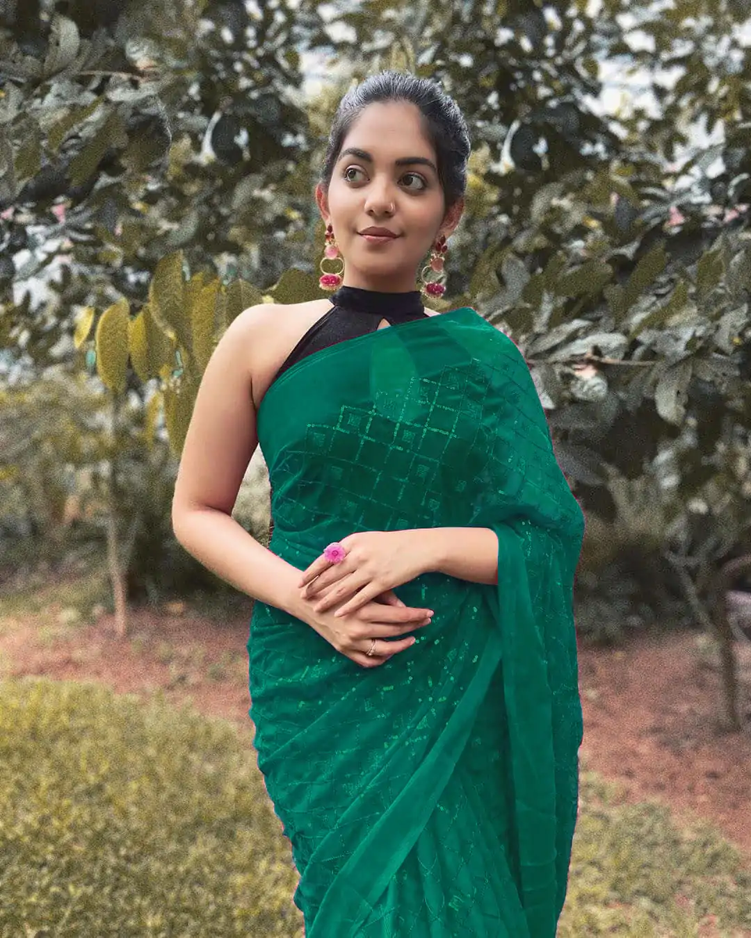 KT 201 Green Color Georgette Fancy Sequence Work Saree Casual, Party Wear, Wedding   Expected Delivery 4-6 Working Days@1649/- | Designer Sarees, Sarees, Bollywood Sarees, Creative Sarees, Embroidered Sarees, Party Wear Sarees