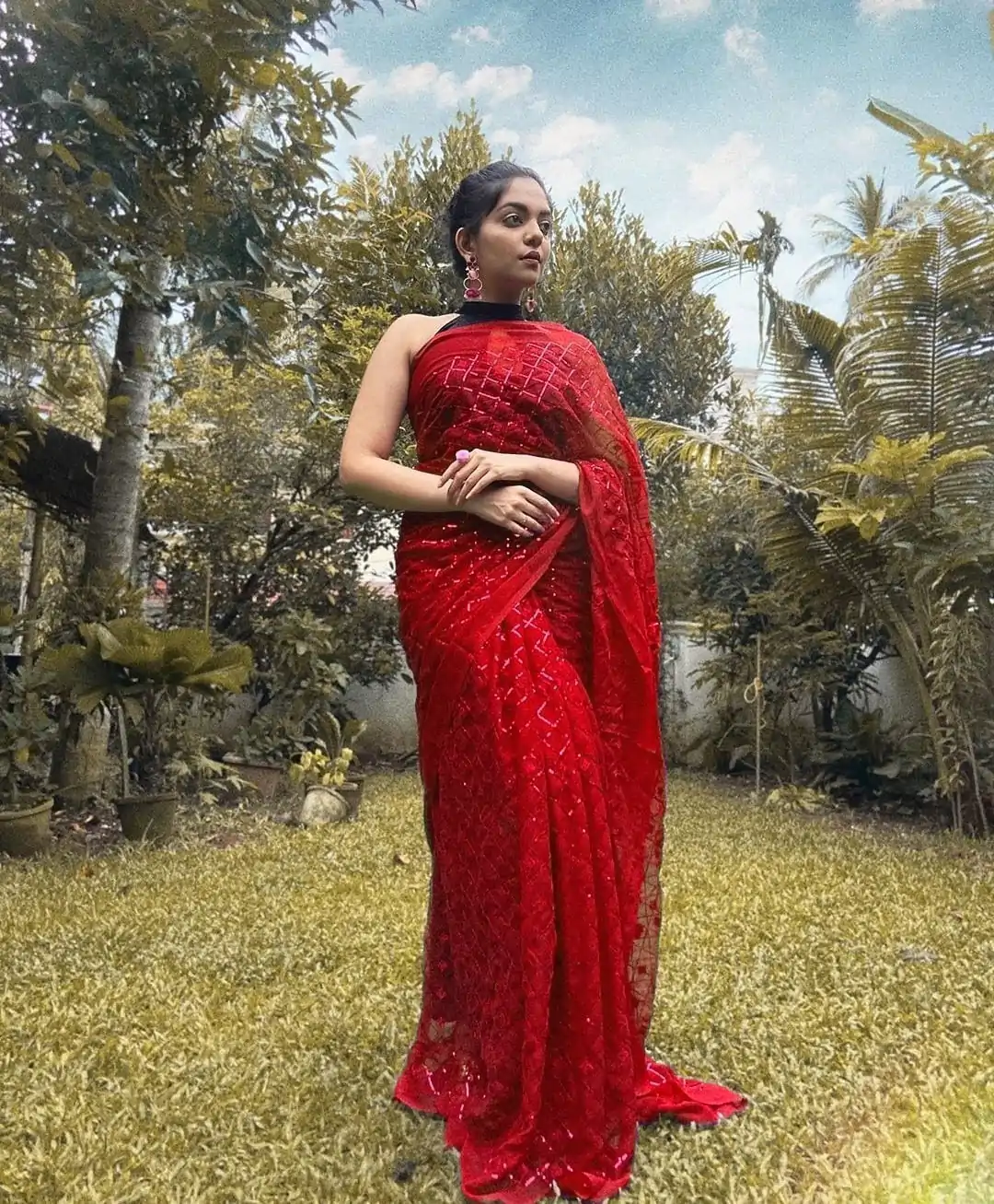 KT 201 Red Color Georgette Fancy Sequence Work Saree Casual, Party Wear, Wedding   Expected Delivery 4-6 Working Days@1649/- | Designer Sarees, Sarees, Bollywood Sarees, Creative Sarees, Embroidered Sarees, Party Wear Sarees