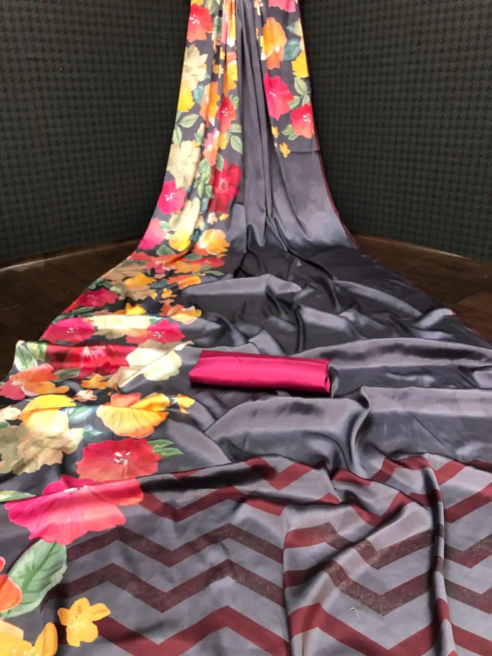 Veechis ANOKHI Grey Color Heavy Devsena Soft Silk Beautiful Digital Printed Saree Casual, Party Festive, Events. Expected Delivery 4-6 Working Days @1499 | Designer Sarees, Embroidered Sarees, Sarees, Bollywood Sarees, Creative Sarees, Modern Digital sarees, Party Wear Sarees