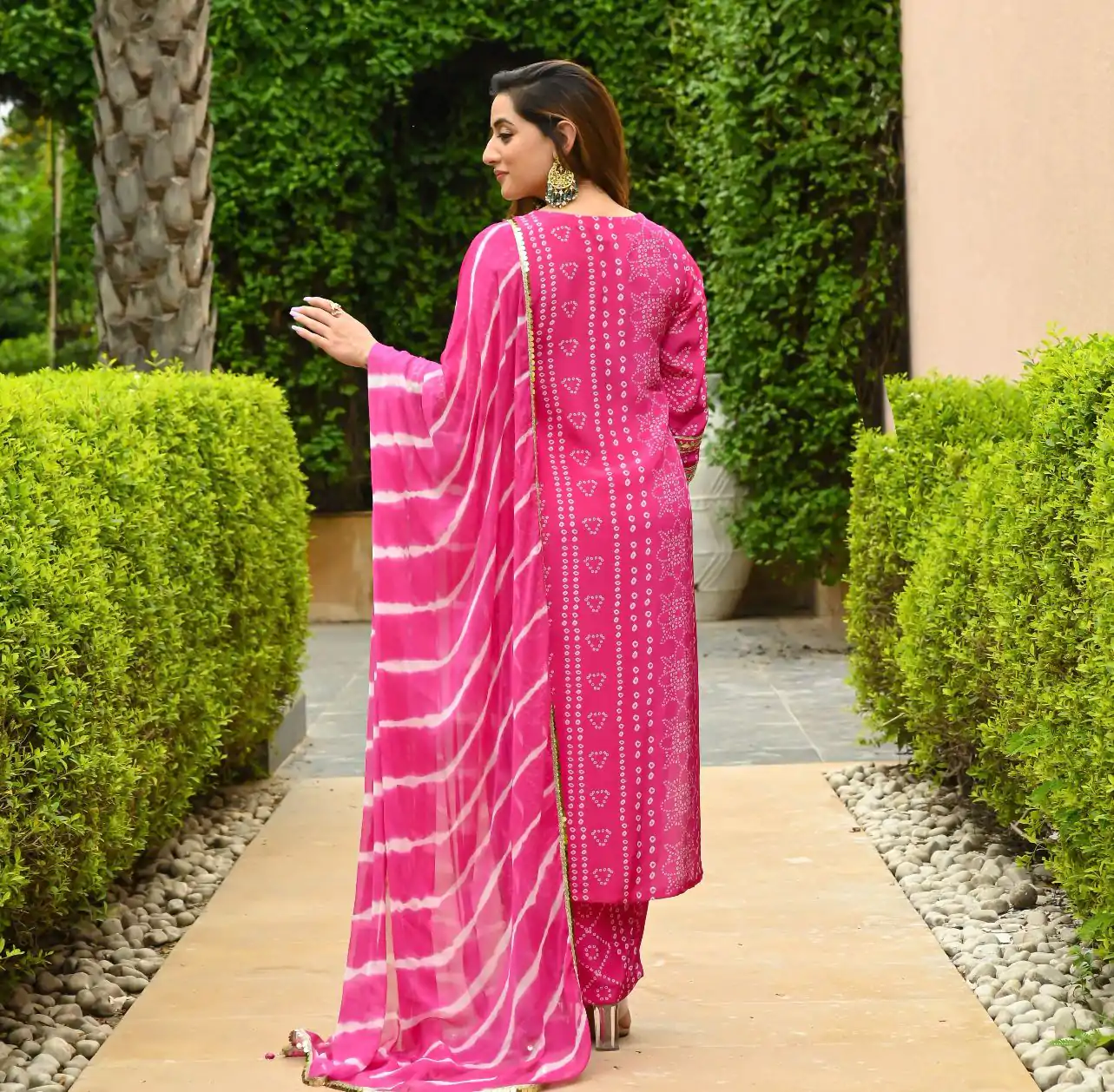 SRK 5061 Pink Color Georgette Digital Printed Embroidery Salwar Suit Casual, Wedding, Party, Festive, Events . Expected Delivery  4-6 Working Days @1899/- | Casual Suits, Salwar suit, Creative suits, Designer Suits, Palazzo Suits, Party Wear Suits, Patiala Suits, Straight Suits