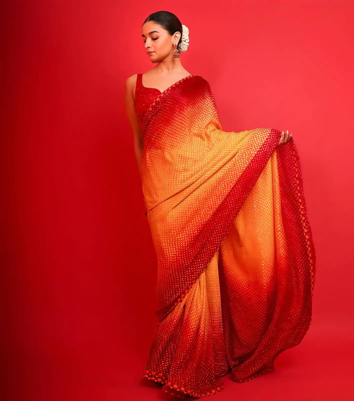 KT 196 Maroon & Yellow Color Heavy Sattin Crepe Reap Silk Saree Casual, Party Wear, Wedding   Expected Delivery 4-6 Working Days@1699/- | Designer Sarees, Embroidered Sarees, Sarees, Bollywood Sarees, Creative Sarees, Party Wear Sarees