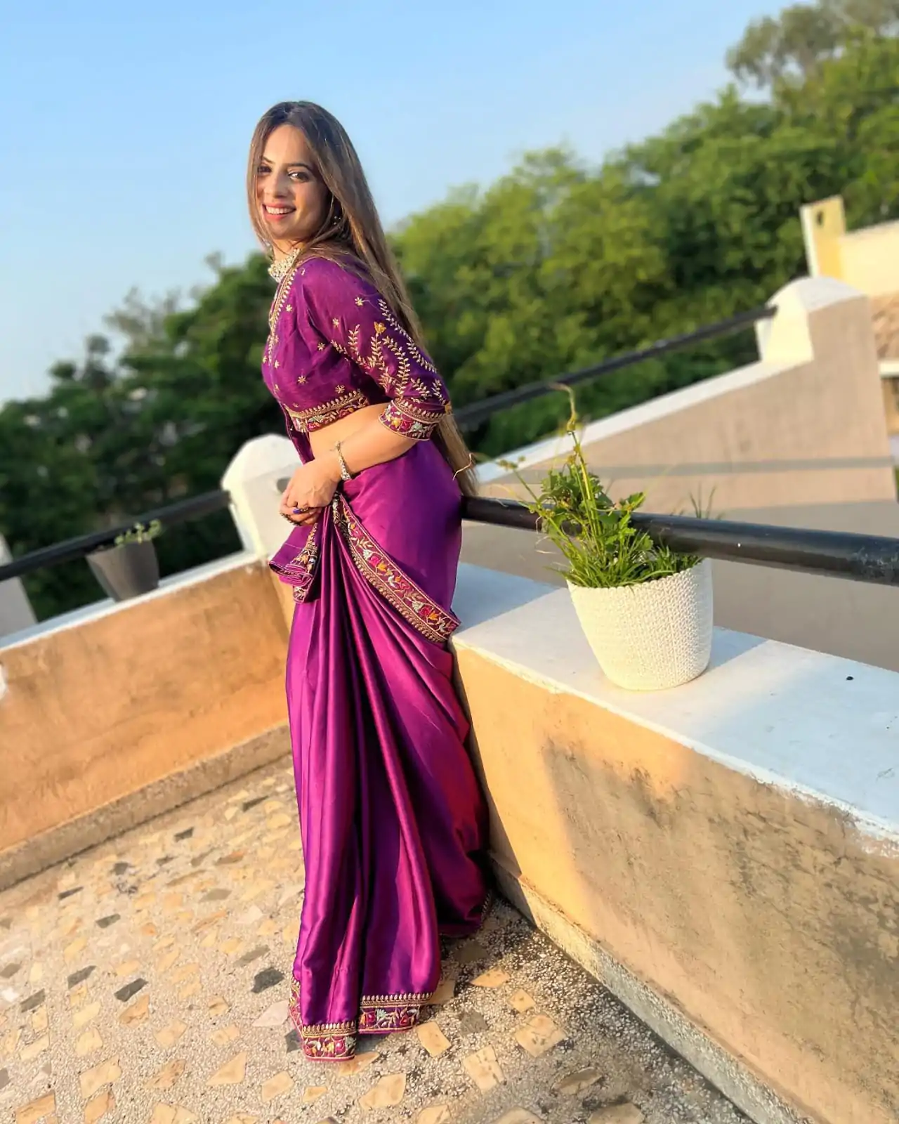 JR 576 Purple Color Rangoli Silk Embroidery Work Lace Saree Casual, Wedding, Festive, Events Expected Delivery  4-6 Working Days @1549/- | Designer Sarees, Embroidered Sarees, Sarees, Bollywood Sarees, Creative Sarees, Ethnic Saree, Modern Digital sarees, Party Wear Sarees