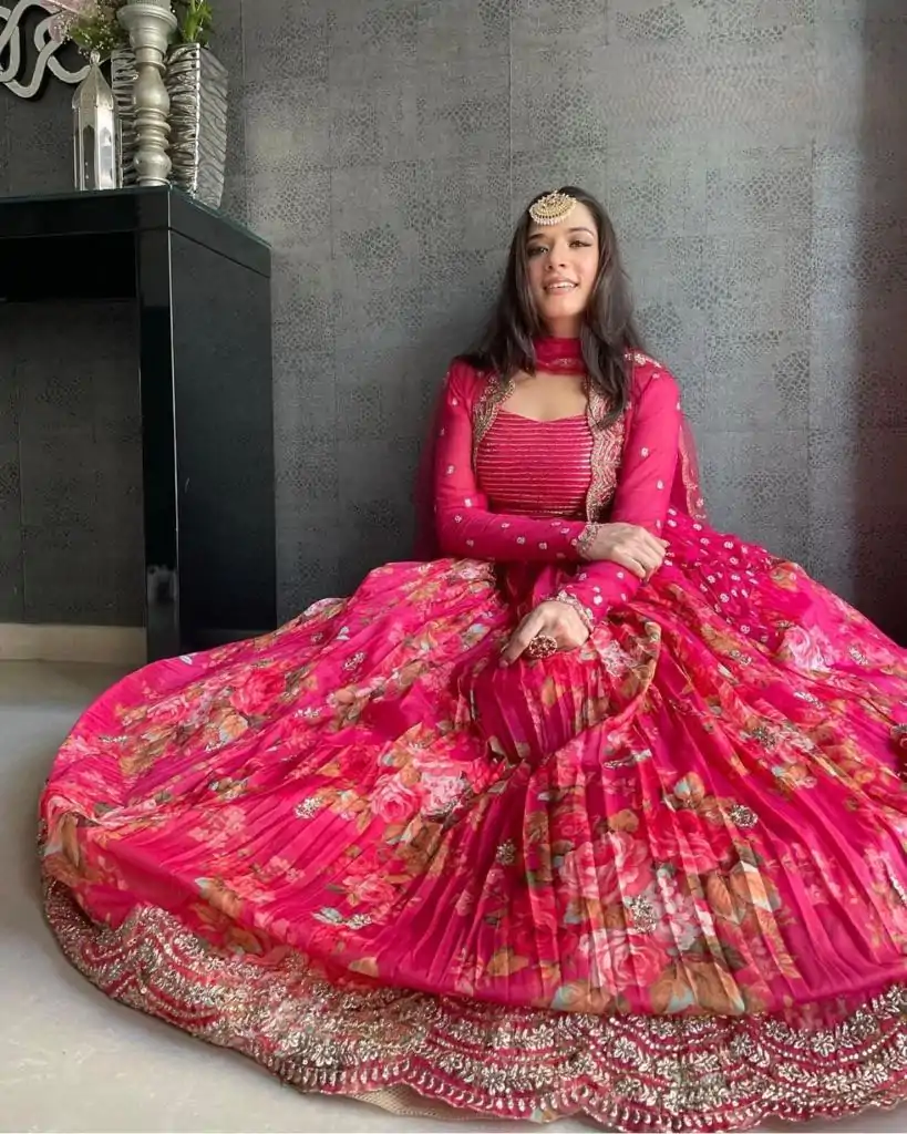 RC 220 Pink Color Georgette Silk Amazing Printed Lehenga Choli Casual, Party Wedding, Festive, Events Etc. Delivery  4-6 Working Days 2999/- | Lehenga, Bollywood Lehenga, Creative Lehenga, Designer Lehenga, Embroidered Lehenga, Party Wear Lehenga