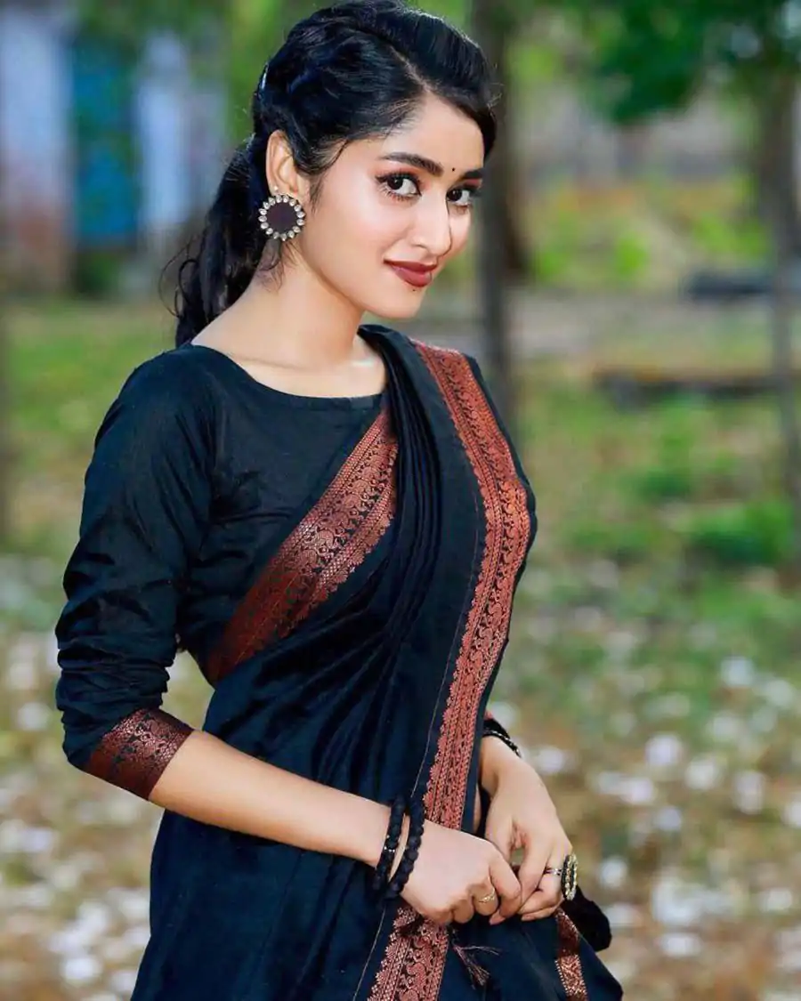 DDF COPPER Black Color Banarasi Soft Silk Ordinary Design Saree Casual, Party Wear, Events, Festivals Wear Etc. Expected Delivery 4-6 Working Days 1399/- | Designer Sarees, Embroidered Sarees, Sarees, Bollywood Sarees, Creative Sarees, Ethnic Saree, Modern Digital sarees, Party Wear Sarees