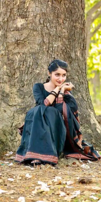 DDF COPPER Black Color Banarasi Soft Silk Ordinary Design Saree Casual, Party Wear, Events, Festivals Wear Etc. Expected Delivery 4-6 Working Days 1399/- | Designer Sarees, Embroidered Sarees, Sarees, Bollywood Sarees, Creative Sarees, Ethnic Saree, Modern Digital sarees, Party Wear Sarees