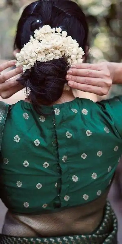 DDF PAYAL GreenColor Soft Lichi Silk Ordinary Design Rich Pallu Saree Casual, Party Wear, Events, Festivals Etc. Expected Delivery 4-6 Working Days 1349/ | Designer Sarees, Embroidered Sarees, Sarees, Bollywood Sarees, Creative Sarees, Ethnic Saree, Modern Digital sarees, Party Wear Sarees