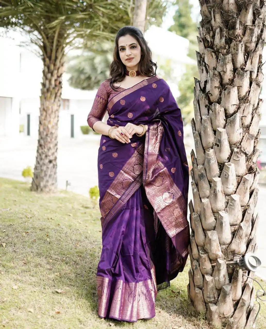 ES 8163 Royal Blue Color Soft Lichi Silk Butti Work Saree Casual, Wedding, Party, Festive, Events Etc. Expected Delivery 4-6 Working Days @1399/- | Designer Sarees, Embroidered Sarees, Sarees, Bollywood Sarees, Creative Sarees, Ethnic Saree, Modern Digital sarees, Party Wear Sarees