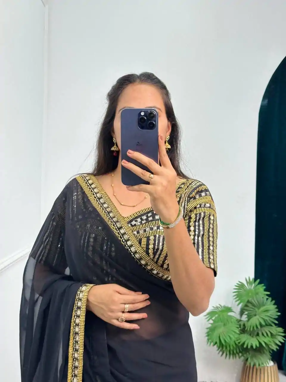 ST 468 Black Color Georgette Embroidery Lace Border Work Saree Casual, Wedding, Party, Festive, Events Etc. Expected Delivery 4-6 Working Days @1699/- | Designer Sarees, Embroidered Sarees, Sarees, Bollywood Sarees, Creative Sarees, Ethnic Saree, Modern Digital sarees, Party Wear Sarees