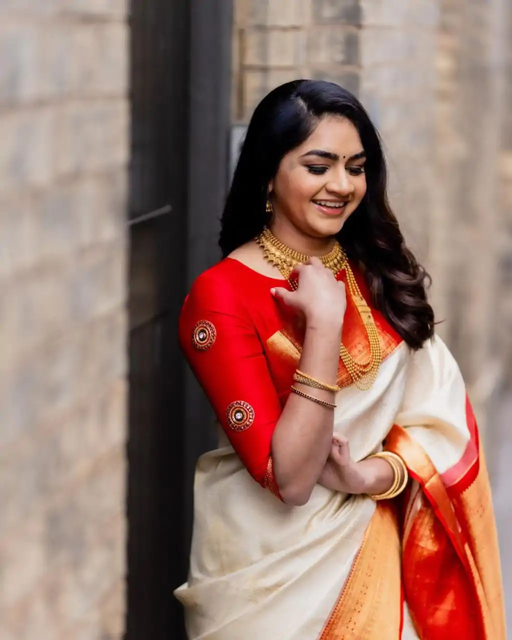 DDF SHRUTI Cream Color Soft Lichi Silk Ordinary Design Rich Pallu Saree Casual, Party Wear, Events, Festivals Expected Delivery 4-6 Working @1499 | Designer Sarees, Embroidered Sarees, Sarees, Bollywood Sarees, Creative Sarees, Ethnic Saree, Modern Digital sarees, Party Wear Sarees