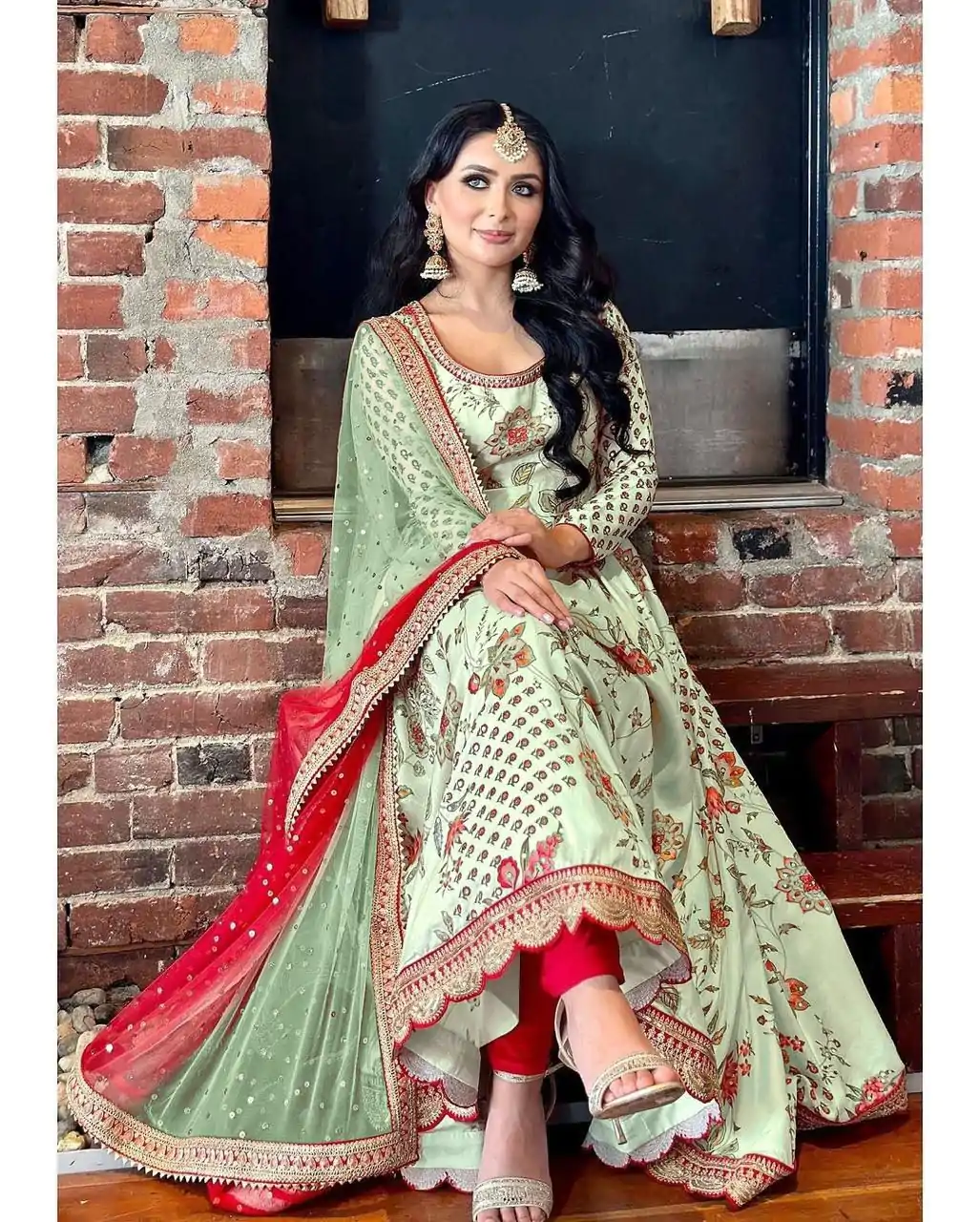 SR 1620 Green color Georgette Embroidery Diamond Anarkali Suit Casual, Wedding, Party, Festive, Events . Expected Delivery 4-6 Working Days @2099/- | Anarkali Suits, Bollywood Anarkali, Creative-Anarkali, Designer Anarkali, Embroidered Anarkali, Party Wear Anarkali