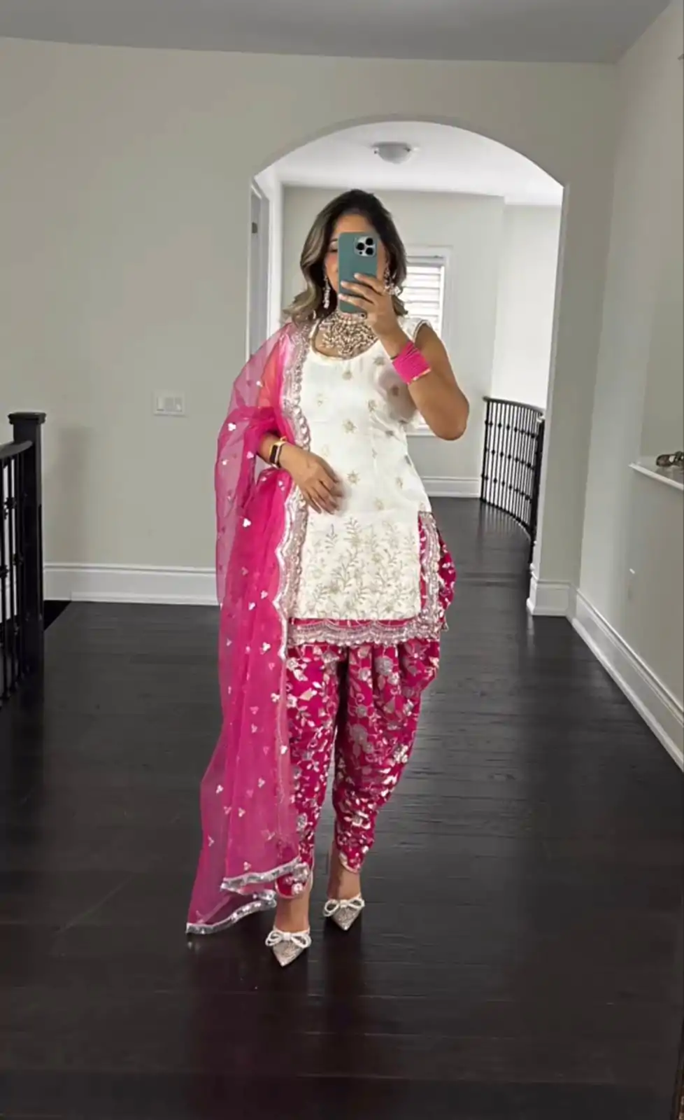 SSR 452 White Color Georgette Embroidery Sequence Salwar Suit Wedding, Party, Festive, Events Expected Delivery 4-6 Working Days @ 1999/- | Casual Suits, Jump Suits, Salwar suit, Creative suits, Designer Suits, Palazzo Suits, Party Wear Suits, Patiala Suits, Straight Suits