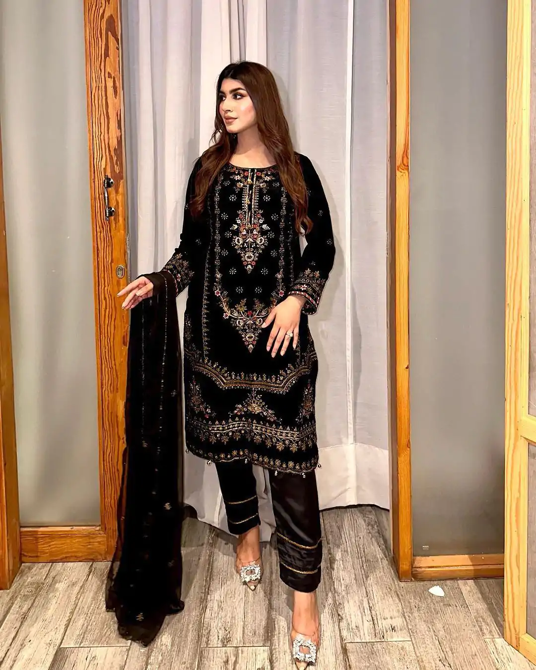 ZF 345 Black Color Viscose Velvet Embroidery Salwar Suit Casual, Wedding, Party, Events Etc. Expected Delivery 4-6 Working Days 1899/- | Casual Suits, Jump Suits, Salwar suit, Creative suits, Designer Suits, Palazzo Suits, Party Wear Suits, Patiala Suits, Straight Suits