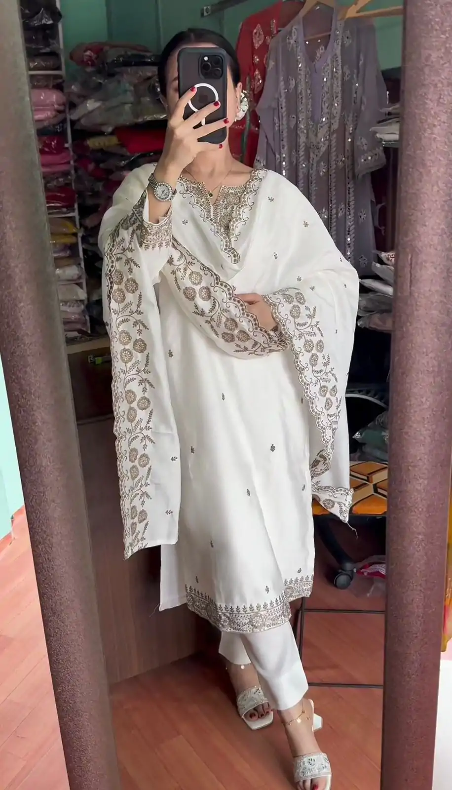 SRK 5178 White Color Chinnon Silk Sequence Salwar Suit Wedding, Party, Festive, Events Expected Delivery 4-6 Working Days @ 1899/- | Casual Suits, Jump Suits, Salwar suit, Creative suits, Designer Suits, Palazzo Suits, Party Wear Suits, Patiala Suits, Straight Suits