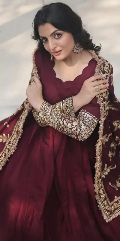 SR 1634 Maroon Color Georgette Embroidery Sequence Gown Casual, Wedding, Party, Festive, Events Etc. Expected Delivery 4-6 Working Days @2099/- | Gowns, Bollywood Gowns, Creative Gowns, Designer Gowns, Embroidered Gowns, Party Wear Gowns