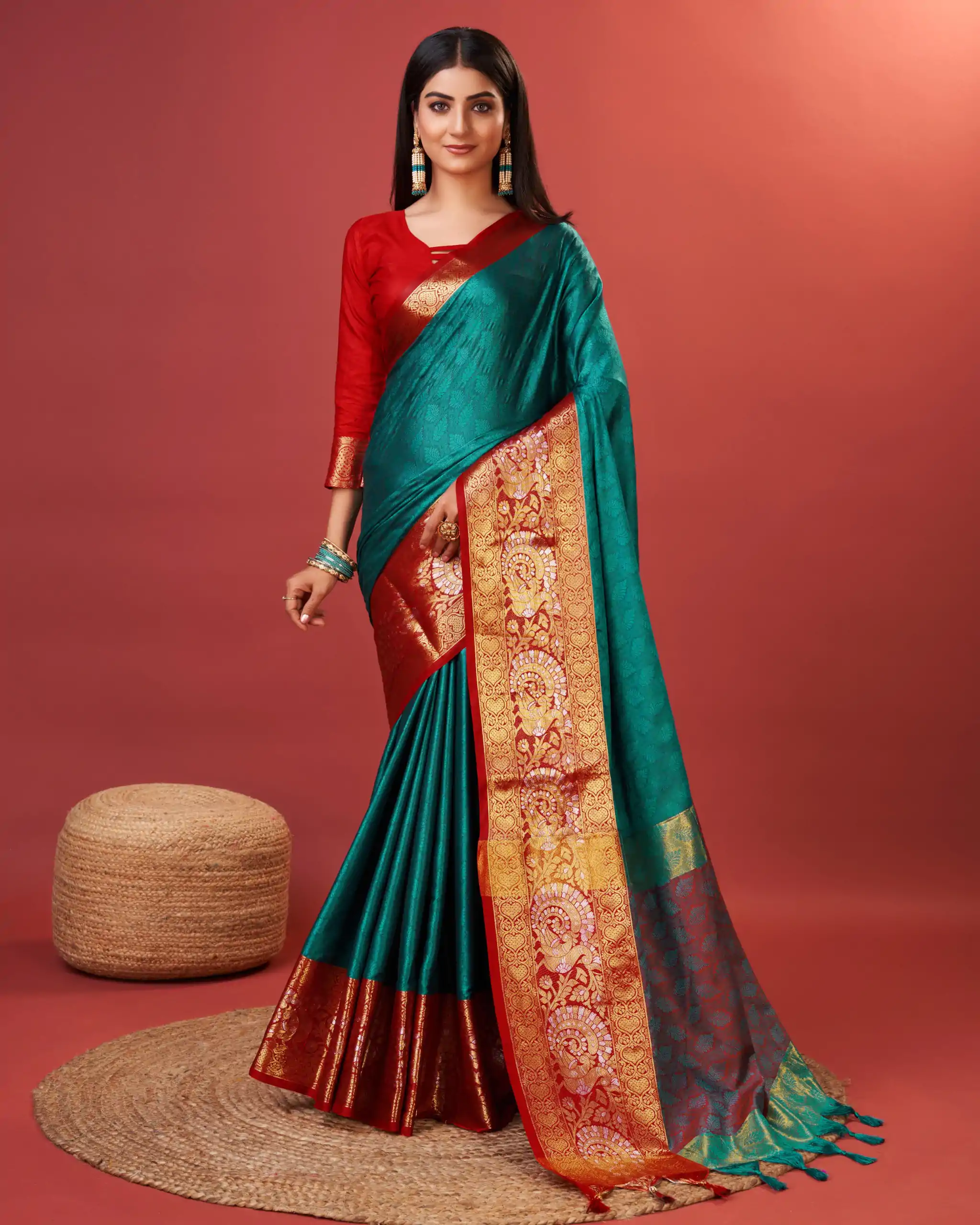 MB 3259 Peacock Green Color Rich Cotton Jacquard Silk Saree Casual, Wedding, Party, Festival, Events, Etc. Expected Delivery 4-6 Working Days @1499/- | Designer Sarees, Embroidered Sarees, Sarees, Bollywood Sarees, Creative Sarees, Ethnic Saree, Modern Digital sarees, Party Wear Sarees