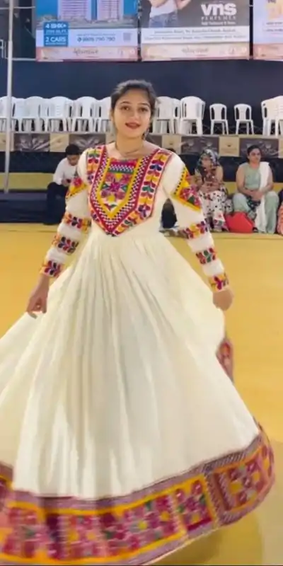 PC N05 White Color Fiyona Gamathi Real Mirror Work Gown Casual, Party Wear, Events, Festivals Wear Expected Delivery 4-6 Working Days @2129/- | Gowns, Bollywood Gowns, Creative Gowns, Designer Gowns, Embroidered Gowns, Party Wear Gowns