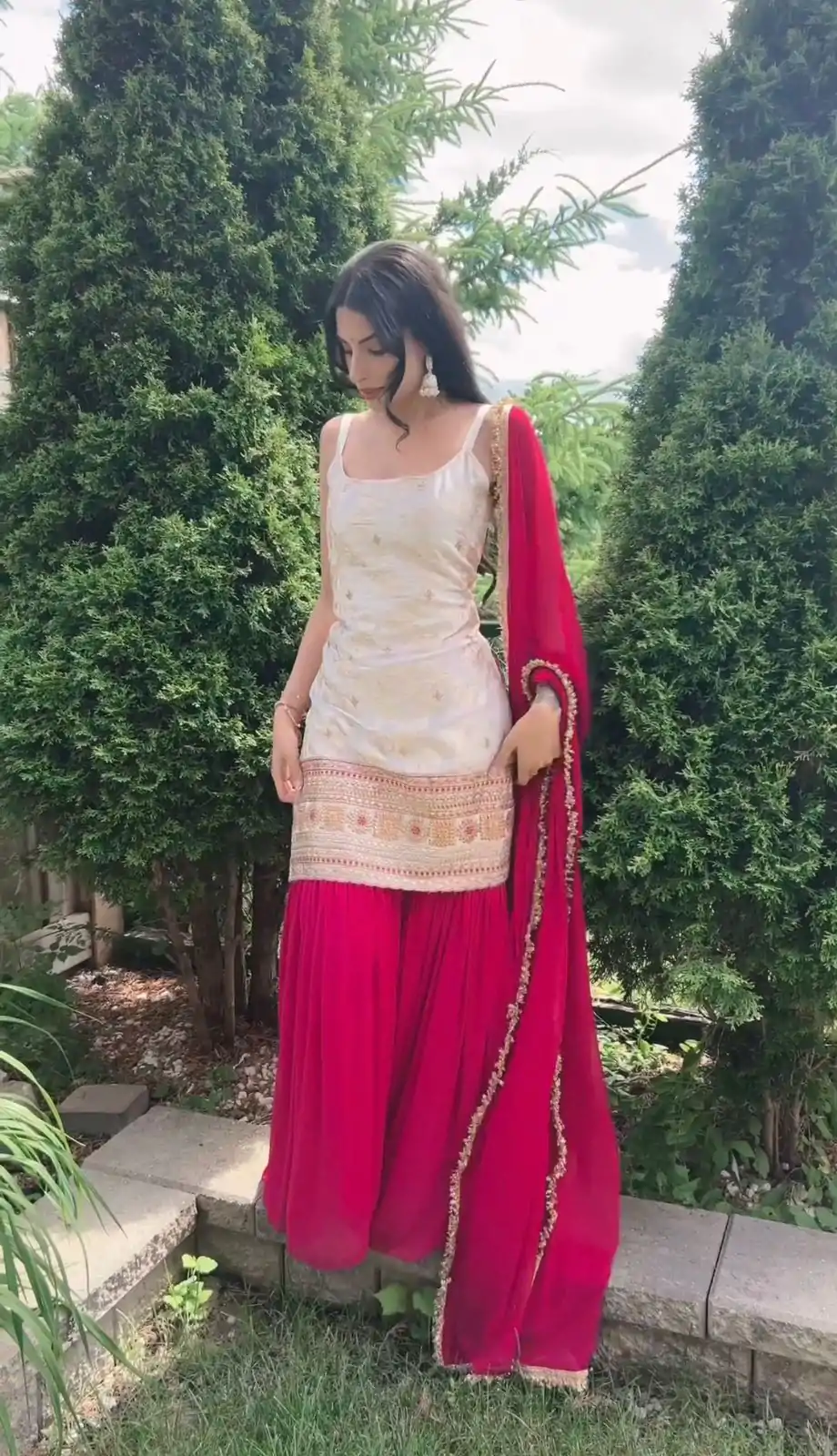 SRK 5177 White Color Georgette Embroidery Sequence Salwar Suit Wedding, Party, Festive, Events Expected Delivery 4-6 Working Days @ 1899/- | Casual Suits, Jump Suits, Salwar suit, Creative suits, Designer Suits, Palazzo Suits, Party Wear Suits, Patiala Suits, Straight Suits