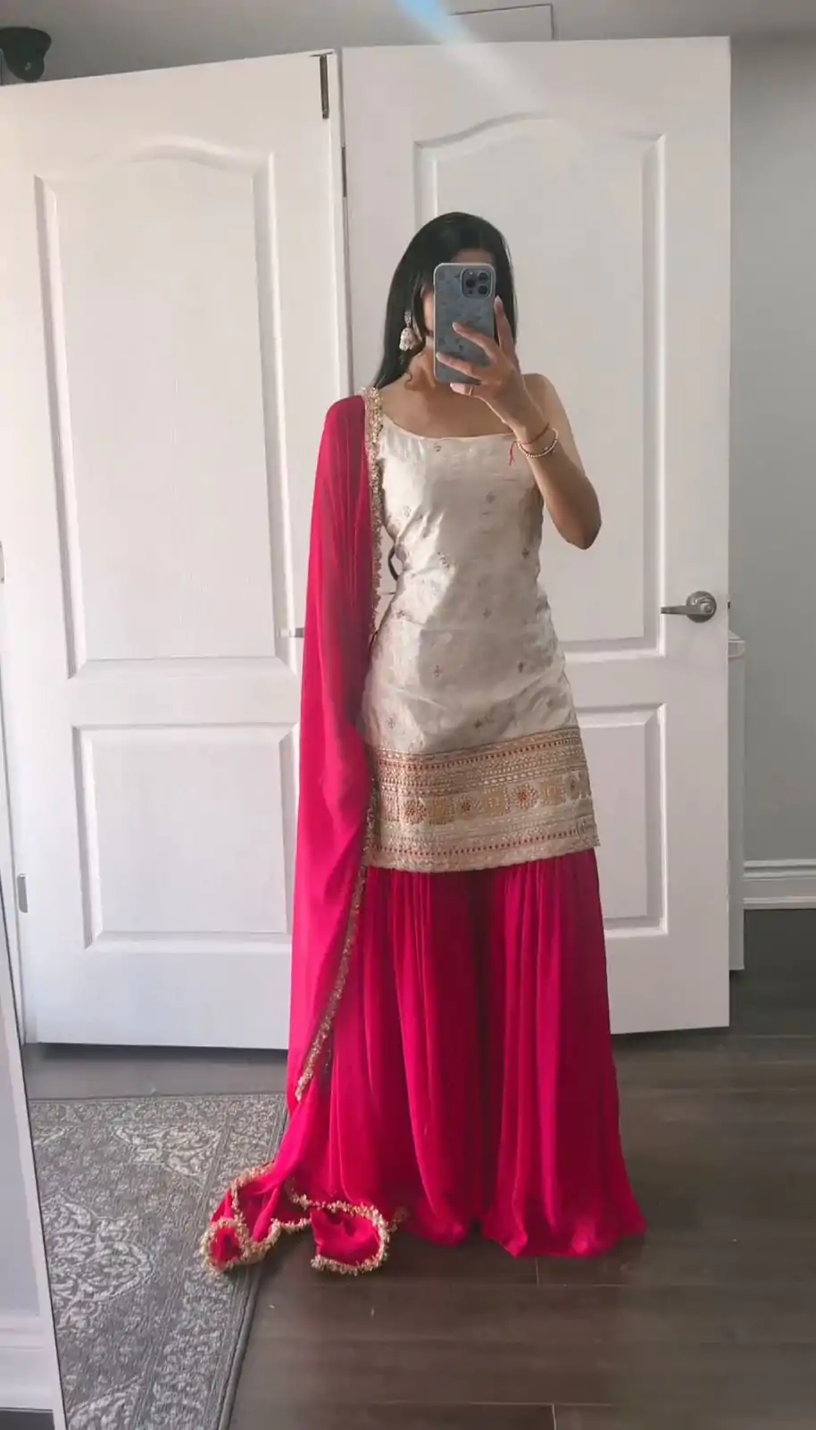 SRK 5177 White Color Georgette Embroidery Sequence Salwar Suit Wedding, Party, Festive, Events Expected Delivery 4-6 Working Days @ 1899/- | Casual Suits, Jump Suits, Salwar suit, Creative suits, Designer Suits, Palazzo Suits, Party Wear Suits, Patiala Suits, Straight Suits
