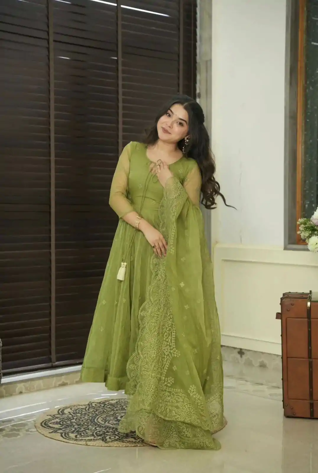 SRK 5184 Green Color Georgette Embroidery Work Salwar Suit Wedding, Party, Festive, Events Expected Delivery 4-6 Working Days @ 2049/- | Jump Suits, Salwar suit, Casual Suits, Creative suits, Designer Suits, Palazzo Suits, Party Wear Suits, Patiala Suits, Straight Suits