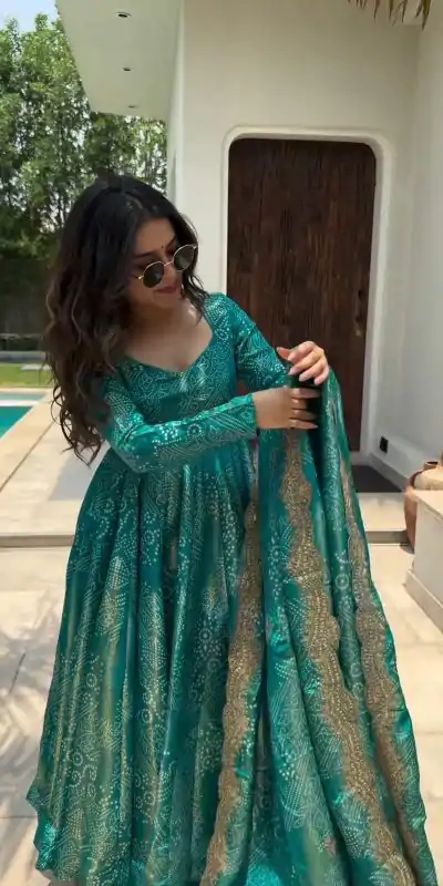 AD 172 Green Color Two Tone Banarasi Silk Digital Printed Gown Casual, Wedding, Party, Festive, Events Etc. Expected Delivery 4-6 Working Days @1999/- | Gowns, Bollywood Gowns, Creative Gowns, Designer Gowns, Embroidered Gowns, Party Wear Gowns