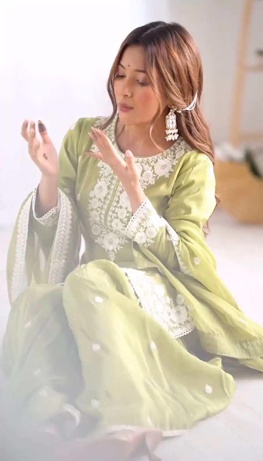 SRK 5185 Green Color Pure Chinnon Silk Embroidery Sequence Salwar Suit Wedding, Party, Festive, Events Expected Delivery 4-6 Working Days @ 1999/- | Casual Suits, Jump Suits, Salwar suit, Creative suits, Designer Suits, Palazzo Suits, Party Wear Suits, Patiala Suits, Straight Suits